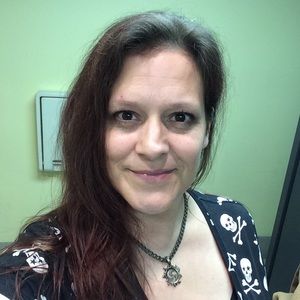 Meet your Posher, Angela